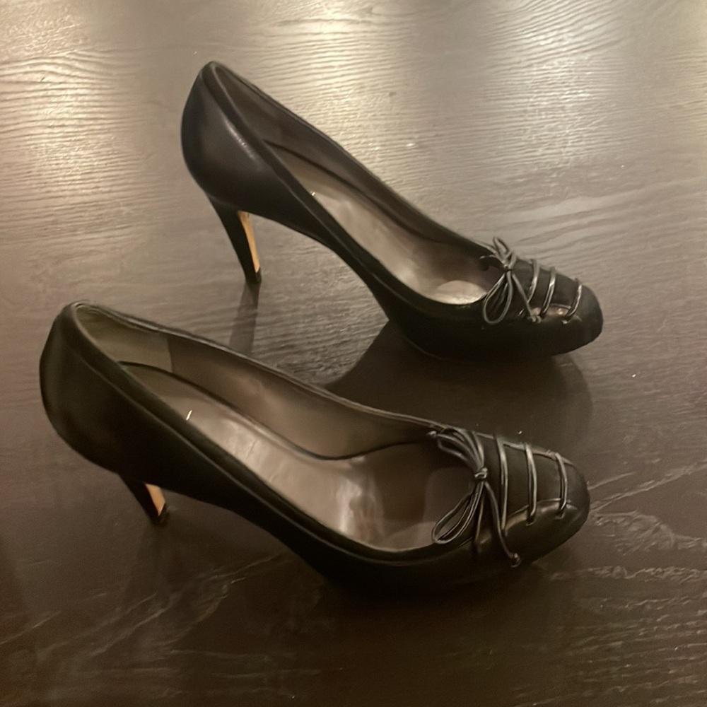 Brand New Cole Hann Heels View 2